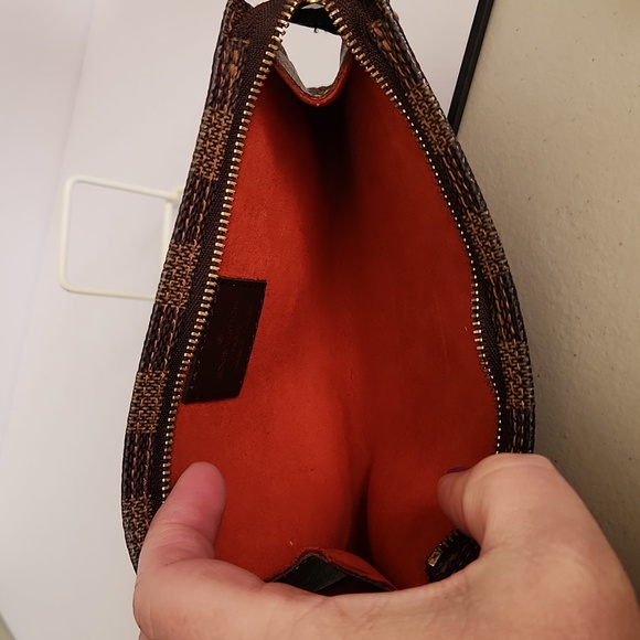 Louis Vuitton Damier Ebene Marais Bucket Pouch - Picture 6 of 15